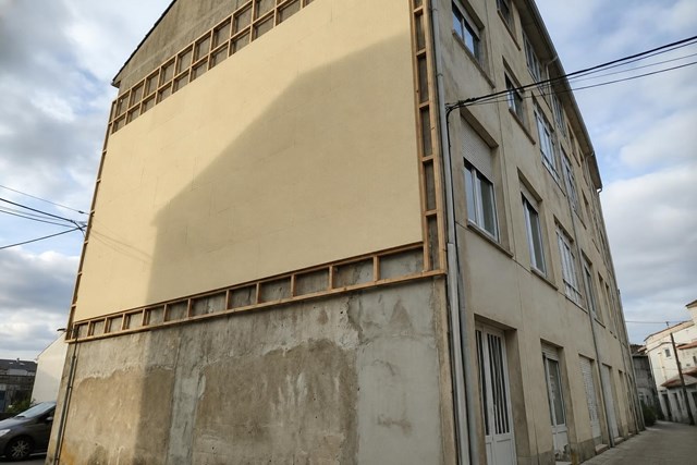Eficiencia total con la instalación de sistema SATE en fachadas de viviendas y comunidades en Ferrol - Imagen 1